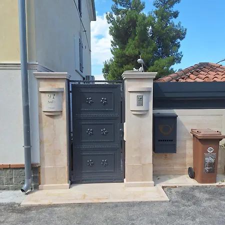 Ibra דירה לוסיה